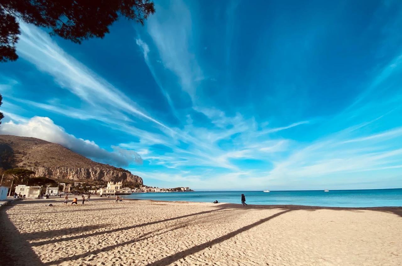 Mondello Beach The House With Green Lawnsヴィラ エクステリア 写真